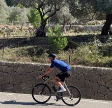 Load image into Gallery viewer, Slim Fit Reversible Summer Jersey: Black / Blue (Men's)